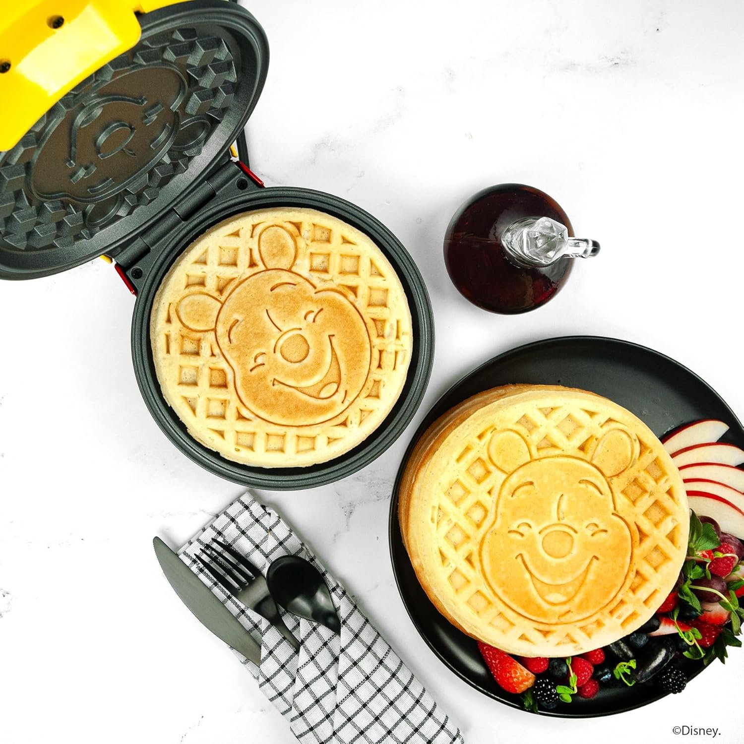 Uncanny Brands Disney Winnie the Pooh Waffle Maker – Your Favorite Honey Bear on Your Waffles